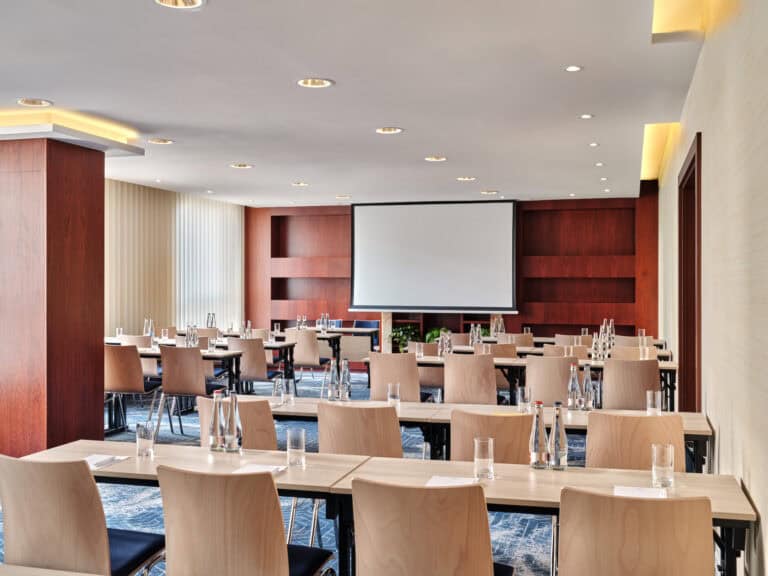 conference room bratislava crowne plaza hotel