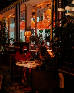 pleople sitting in the restaurant